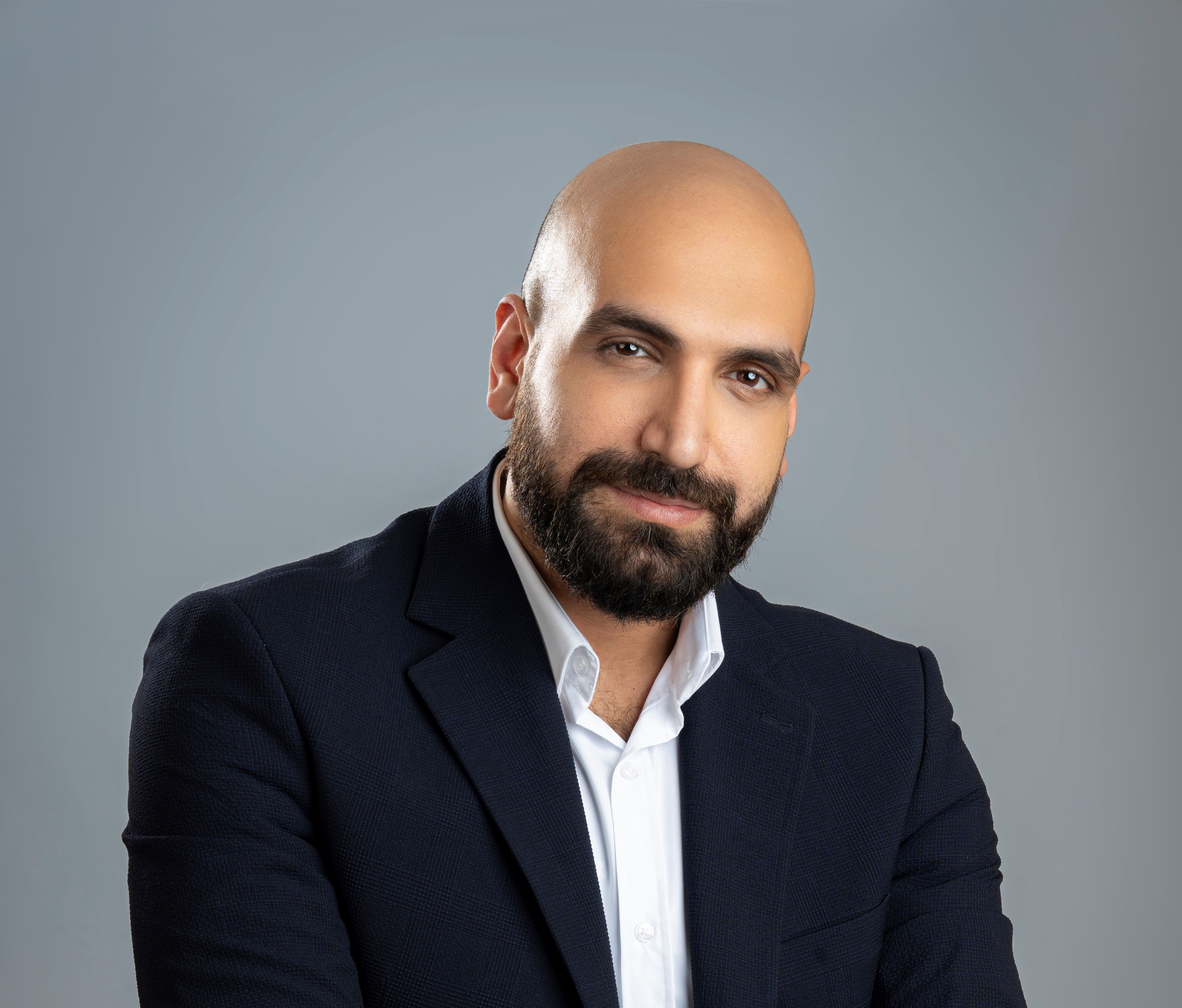 Syrian Media Presenter Attiya Awad Announces the Launch of His Own Media Project After 14 Years of Experience